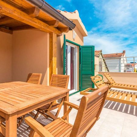 Apartments Villa-Ines Center Vodice Buitenkant foto