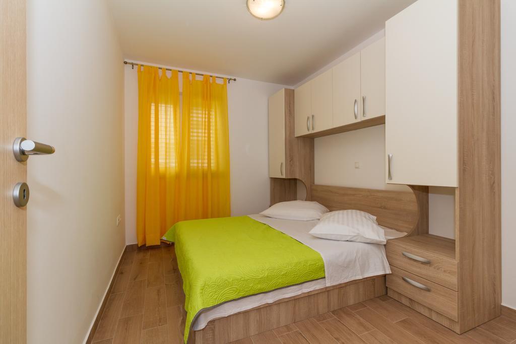 Apartments Villa-Ines Center Vodice Buitenkant foto