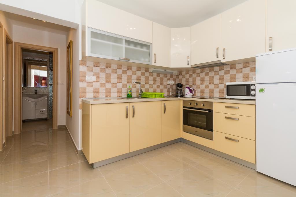 Apartments Villa-Ines Center Vodice Buitenkant foto