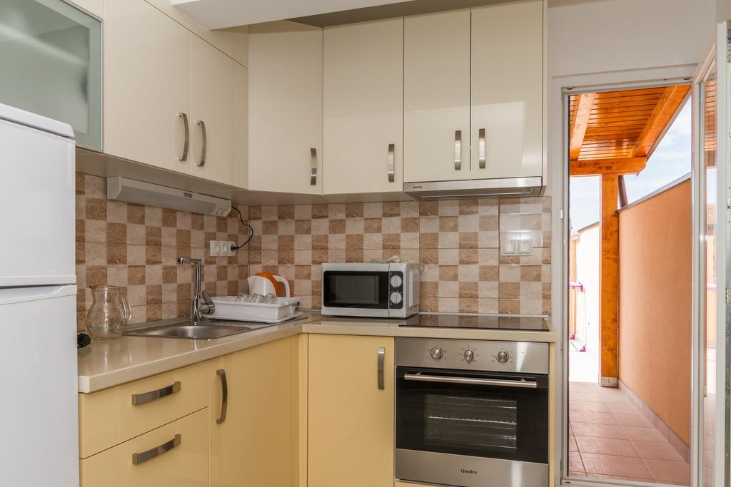 Apartments Villa-Ines Center Vodice Buitenkant foto