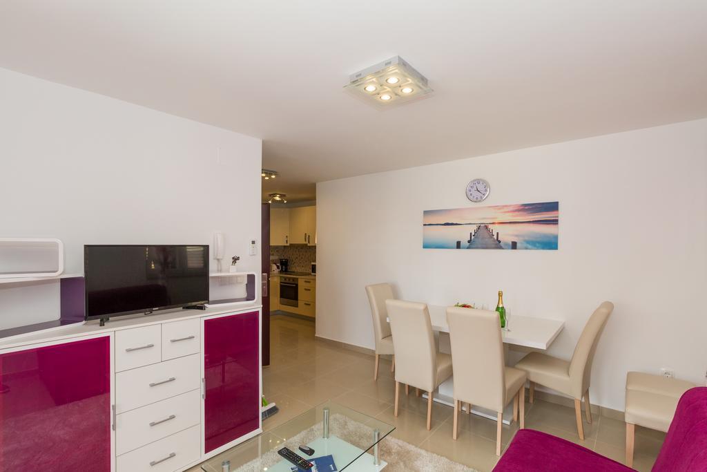 Apartments Villa-Ines Center Vodice Buitenkant foto